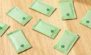 適切なワイプ選択における業界認証と成分基準の比較分析